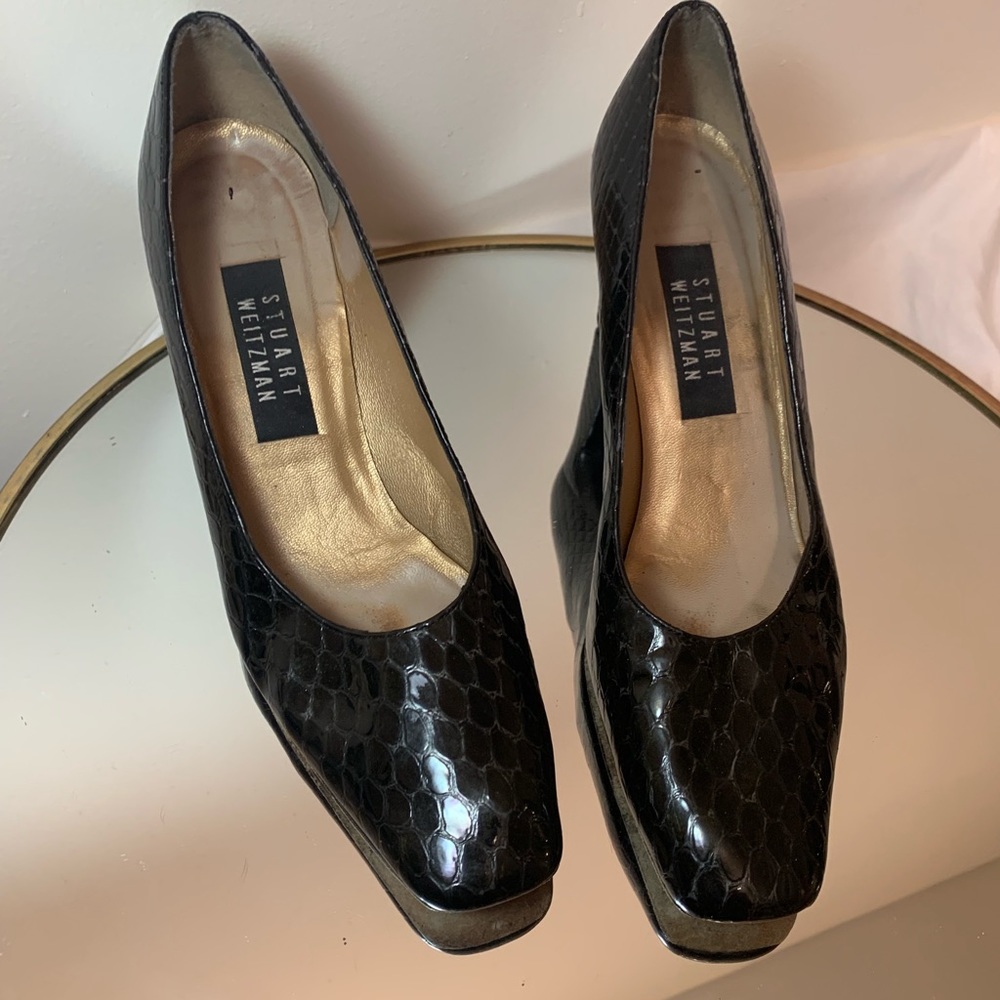VINTAGE STUART WEITZMAN PUMPS